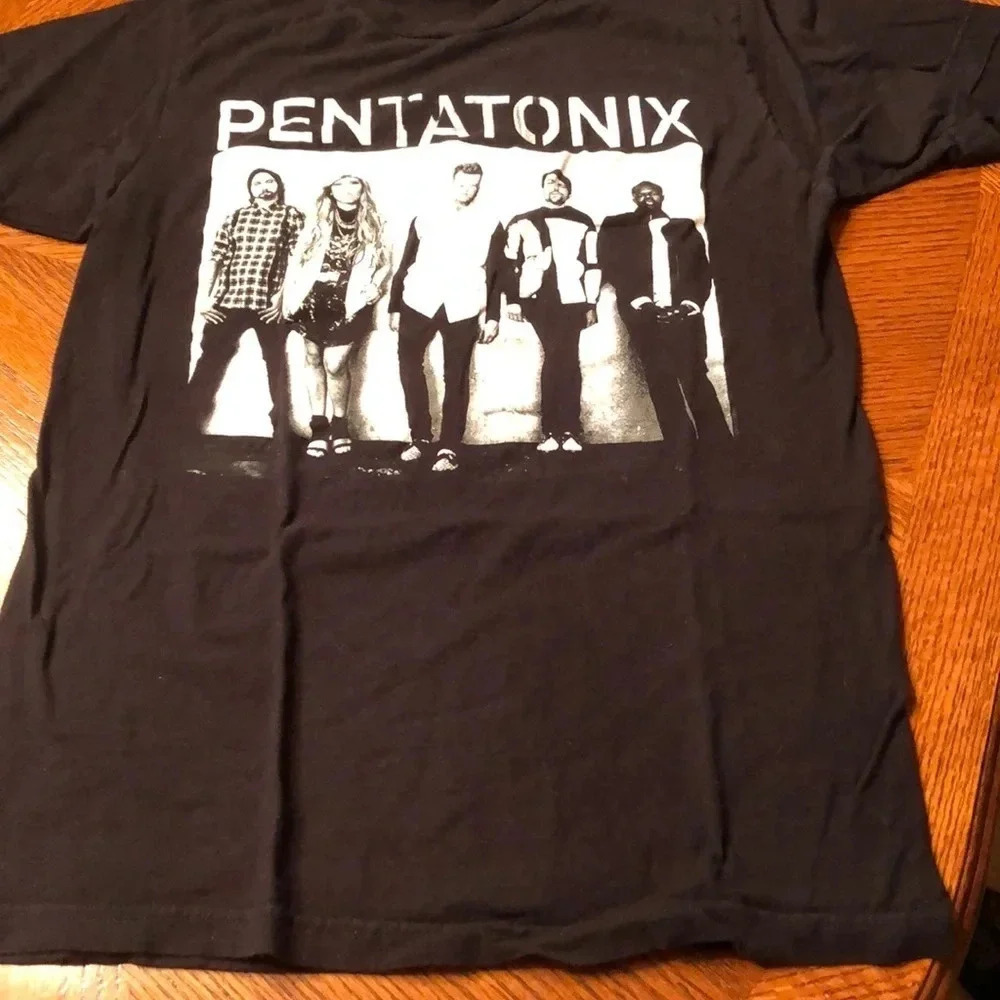 Pentatonix Concert Band Tee Shirt - Picture 2 of 4